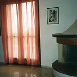 Marie *